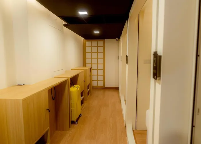 Hakotel Hostel